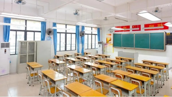 近視防控，教室照明選擇有標(biāo)準(zhǔn)有照明設(shè)計(jì)更護(hù)眼